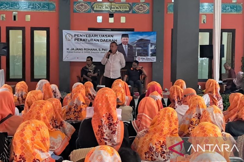 Dekonstruksi Iklim Investasi Jawa Barat: Mengapa Kemudahan Regulasi Adalah "Bahan Baku" Utama Efisiensi Lini Produksi